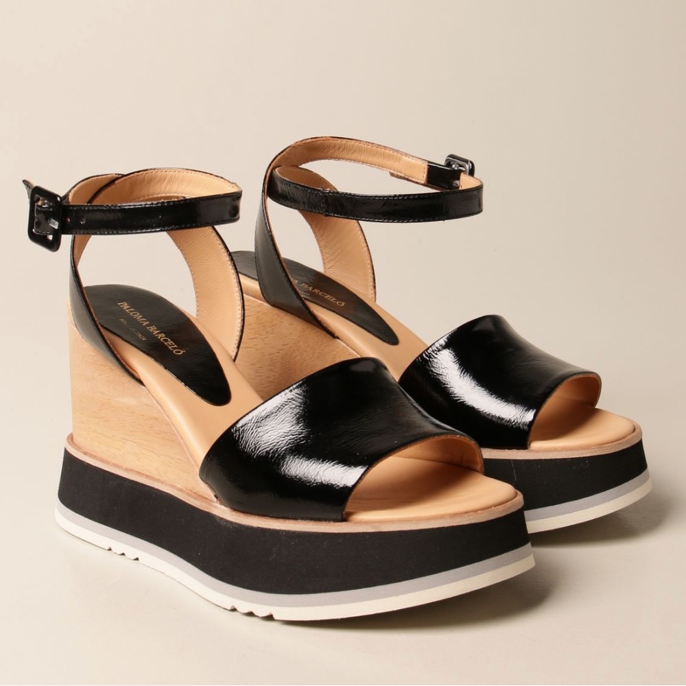 Paloma Barcelo patent leather platform sandals size 6
